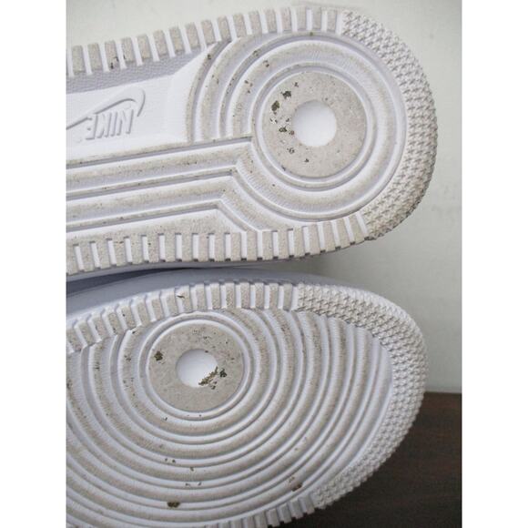 USED Nike WMNS Air Force 1 High 'Triple White' Size 10 - Picture 8 of 11